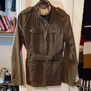 Army green Banana Republic Heritage jacket, size xs